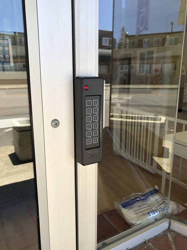 Delta6.2 Contactless Smartcard Reader and Keypad